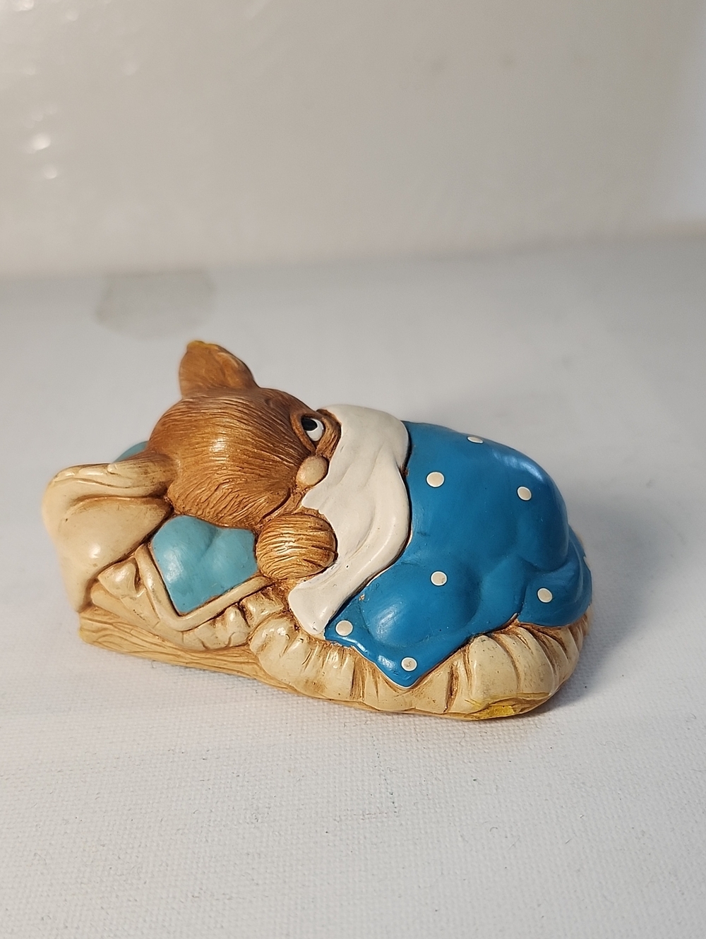 Vintage pendelfin rabbits figurine hand-pained "Peeps" England